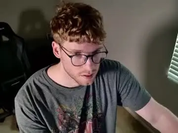 Chaturbate Live Sex Cam of blueeyedtallguy