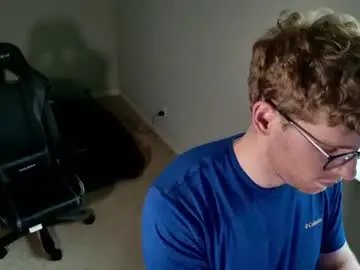 Chaturbate Sex Cam of blueeyedtallguy
