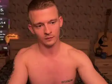 Chaturbate Sex Chat of marvelboy_