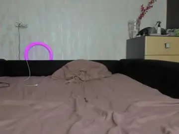 Chaturbate Live Sex Cam of emydeliro