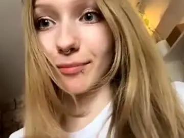 Chaturbate Adult Video Chat of gertrudeuran