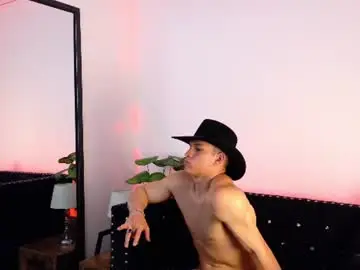 Chaturbate Adult Webcam of apolo_warrior