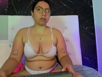 Chaturbate Free Porn Cam of aurora_summer77
