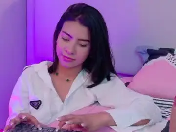 Chaturbate Live Sex Cam of naomiklarc