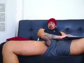 Chaturbate Live Porn of sexy_big_man2