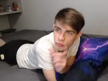 Chaturbate Live Sex Cam of cute_oliver