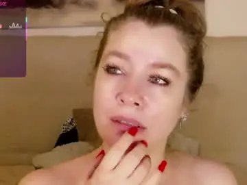 Chaturbate Watch Live Sex Cams of petersemily