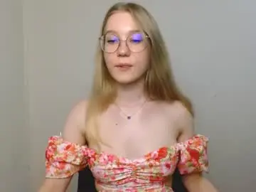 Chaturbate Live Sex Cam of abbymoore__
