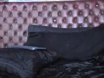 Chaturbate Free Porn Cam of davidcahs17_
