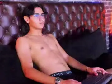 Chaturbate Best Webcam of davidcahs17_