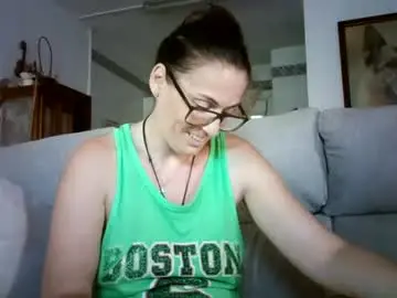 Chaturbate Live Sex Cam of lolahueso