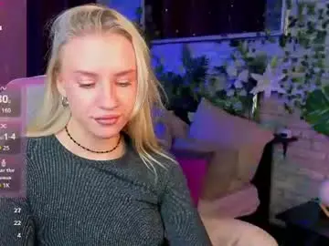 Chaturbate Live Sex Cam of angel_tessa