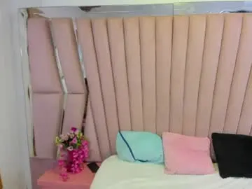 Chaturbate Free Porn Cam of aura_fire