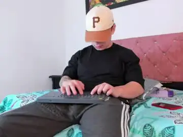 Chaturbate Sex Chat of liam_saint