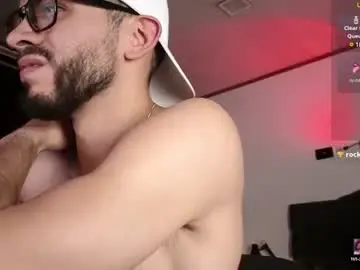 Chaturbate Watch Live Sex Cams of phantom_bigger1