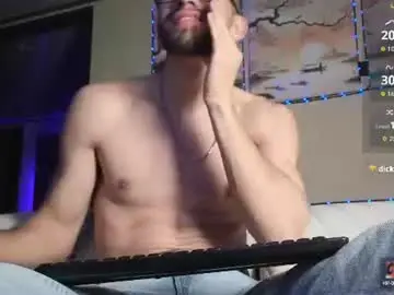 Chaturbate Live Sex Cam of phantom_bigger1