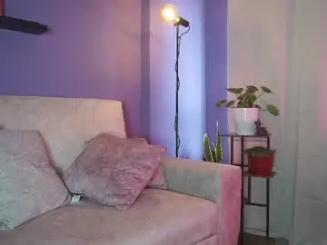 Chaturbate Adult Video Chat of roselinedior