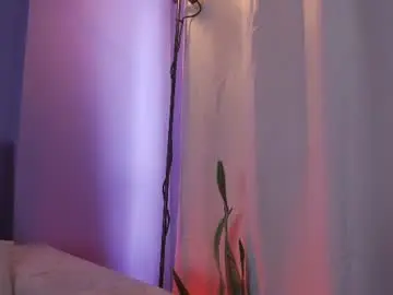 Chaturbate Live Sex Cam of roselinedior