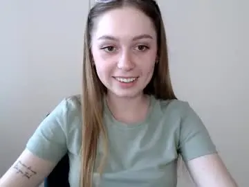 Chaturbate Live Sex Cam of funemma000