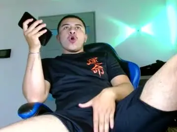 Chaturbate Adult Video Chat of yourfavorite_bigclit