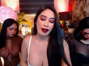 Chaturbate Live Sex Cam of royalmaitresse