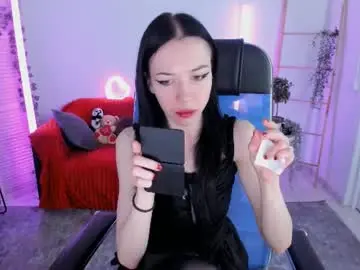 Chaturbate Live Sex Cam of evielaine