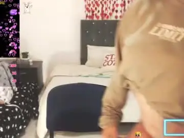 Chaturbate Live Sex Cam of naughtyplayass
