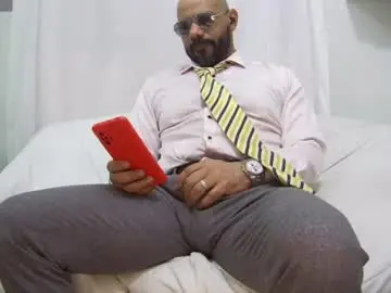 Chaturbate Adult Video Chat of bruce_bigg