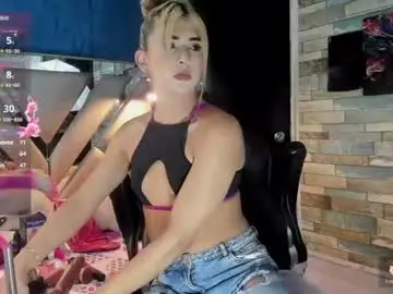 Chaturbate Free Live Porn of isa__fox_1