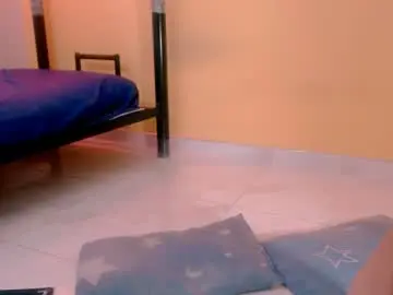 Chaturbate Free Live Porn of miajuice18