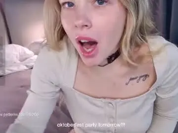 Chaturbate Live Sex of milly_shy