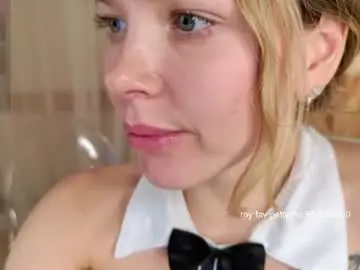 Chaturbate Live Sex Cam of milly_shy