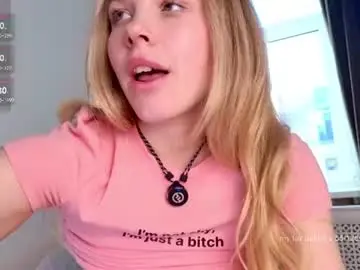 Chaturbate Sex Cam of milly_shy