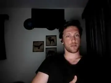 Chaturbate Free Live Porn of moms_little_monster