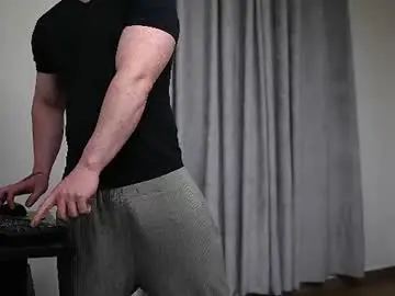Chaturbate Live Sex Cam of angelcabezaz