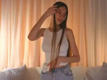 Chaturbate Live Sex Cam of dianelawrence