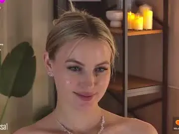 Chaturbate Live Sex Cam of yungtessa