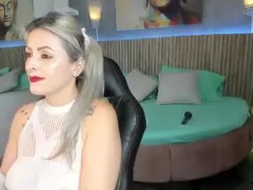 Chaturbate Free Porn Cam of emma_fox84