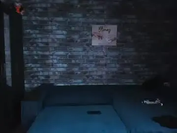 Chaturbate Live Sex Cam of mark_normal
