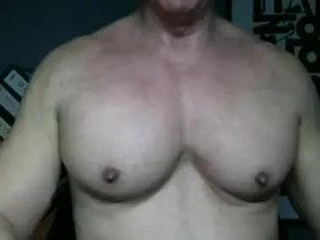 Chaturbate Live Sex Cam of bgdkmuscleguy