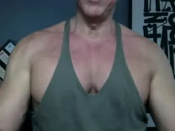 Chaturbate Live Sex Cam of bgdkmuscleguy