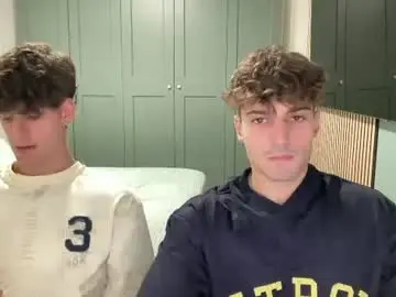 Chaturbate Watch Live Sex Cams of italianboy092