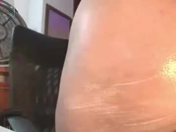 Chaturbate Live Sex of miley_baker