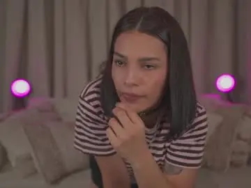 Chaturbate Live Sex Cam of ninaa_sky
