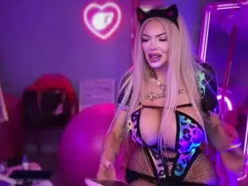 Chaturbate Best live sex cam show of plasticfuckdoll