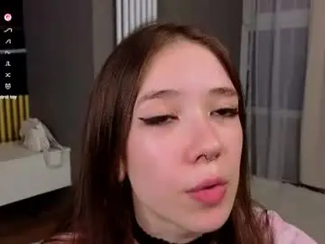 Chaturbate Watch Live Sex Cams of tinyanie