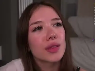Chaturbate Watch Live Sex Cams of tinyanie