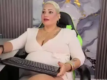 Chaturbate Best live sex cam show of gianellacox