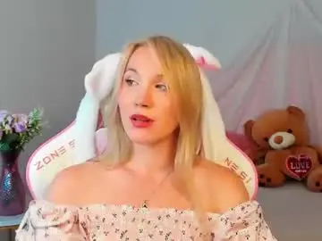Chaturbate Adult Video Chat of elaravoltage