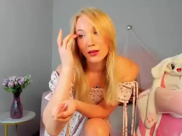 Chaturbate Adult Video Chat of elaravoltage